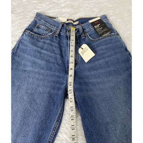 Levi’s 80’s High Rise Mom Jeans Size 26X30 Blue Distressed Pockets NWT - Picture 7 of 15